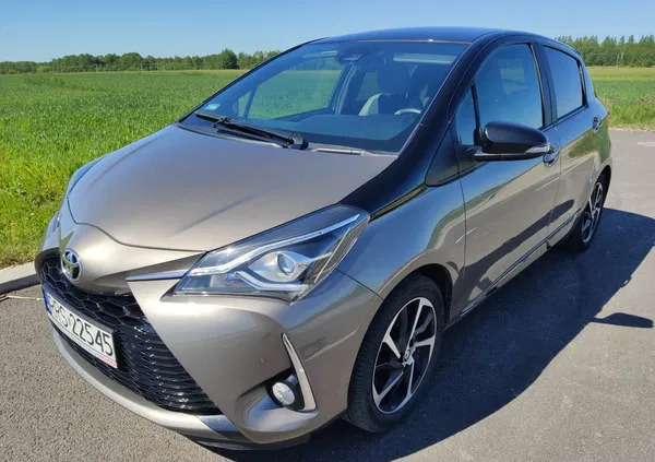 Toyota Yaris cena 67900 przebieg: 39000, rok produkcji 2019 z Ropczyce małe 92